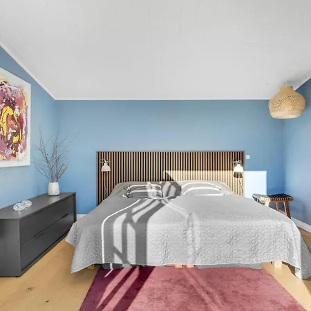 4 Bedroom Lovely In *