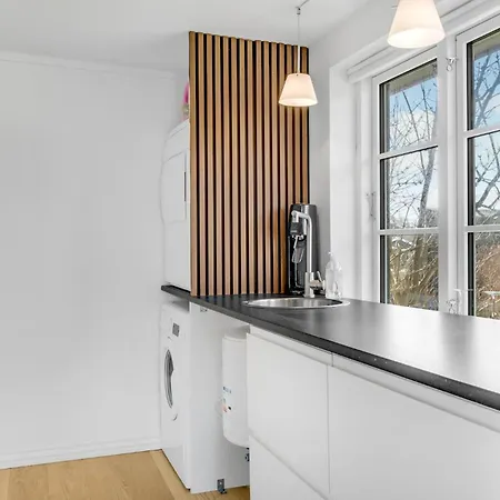 4 Bedroom Lovely In Prázdninový dům *